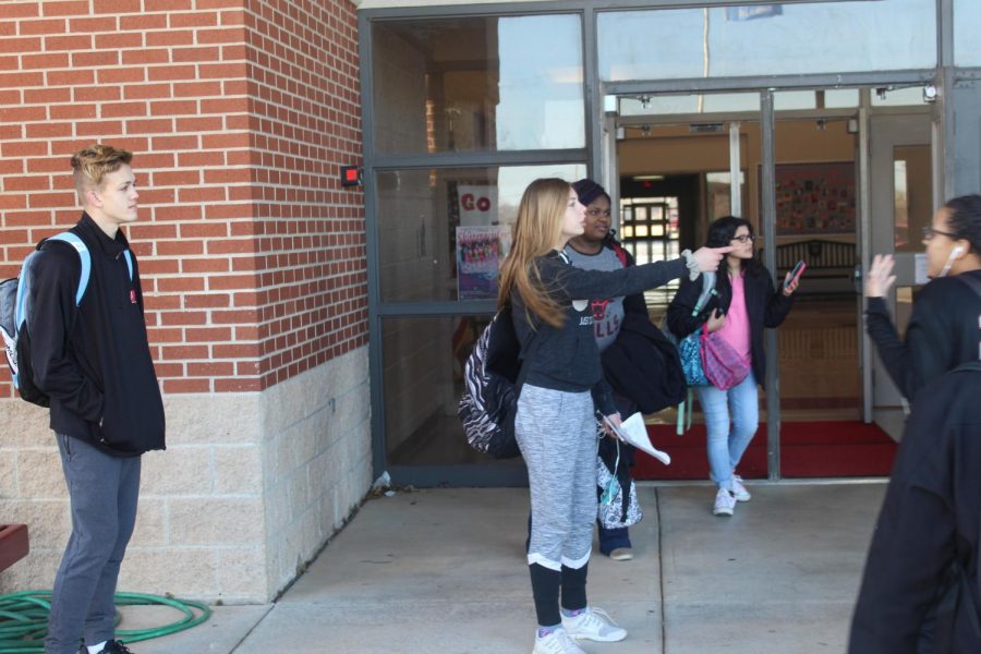 DMS students prepare to leave Thursday after learning about Fridays school closure.